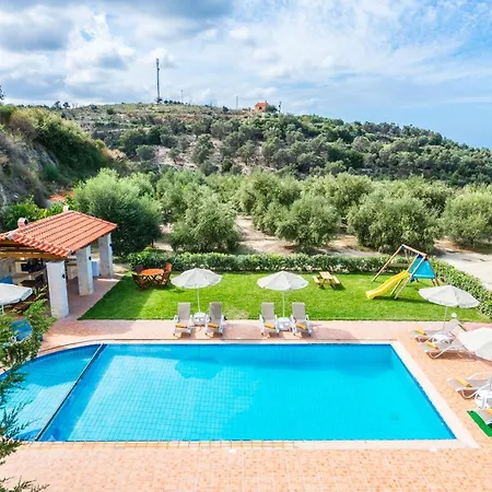Vila Laga With Pool, 300m To Taverns, Childrens Area, Bbq! Kirianna