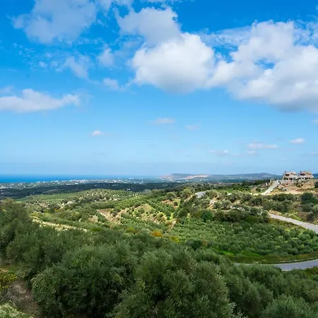 Vila Laga With Pool, 300m To Taverns, Childrens Area, Bbq!