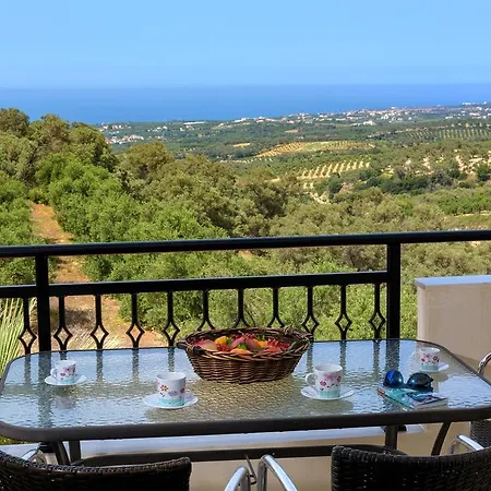 Laga With Pool, 300m To Taverns, Childrens Area, Bbq! Kirianna
